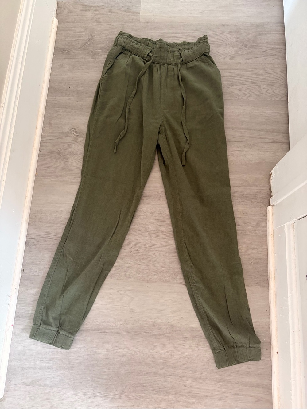 Hollister Cotton Olive Green Paperbag Waist Joggers